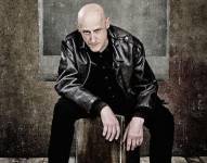 Jorge Martínez fue vocalista de Ilegales.