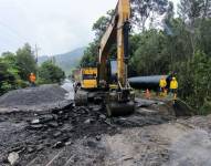 Trabajos en la vía E45, sector Lodos Negros.
