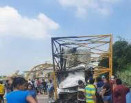 Ciudadanos que residen cerca de donde ocurrió el incendio denuncian el abandono de este tramo del Malecón del Salado.