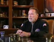 Captura del video subido por Arnold Schwarzenegger en el que pide a Putin detener la guerra entre Rusia y Ucrania.