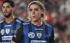 Claudio Spinelli, delantero de IDV.