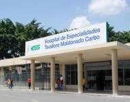 Exteriores del hospital Teodoro Maldonado Carbo, en el sur de Guayaquil.