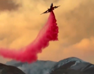 Más de mil bomberos permanecen desplegados en la zona.