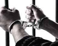 La red integrada por los aprehendidos captaba a ecuatorianos y les ofrecían agilizar el trámite de pasaportes y visas falsas.