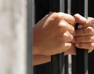 Imagen referencial para graficar a una persona en la cárcel.