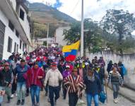 Marlon Vargas, presidente de la Conaie, conversa con las bases del movimiento indígena.