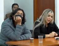 Fotograma tomado este viernes, 4 de agosto, de la transmisión en directo del juicio a Nicolás Petro (i), hijo mayor del presidente de Colombia, Gustavo Petro, y a Daysuris Vásquez (d), expareja de Nicolás Petro, en Bogotá (Colombia).