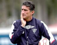 Maximiliano Bauza se refirió a la enfermedad que sufre su padre, siendo demencia temporofrontal, lo que aqueja al extécnico de LDUQ.