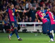 El FC Barcelona celebrando la goleada.