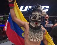 El peleador ecuatoriano Aarón Cañarte (8-0) chocó este viernes 29 de abril, al nicaragüense Walter Reyes (6-1-0) por la división de peso pluma en el UWC 33.