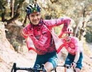El ciclista ecuatoriano Richard Carapaz (EF Education Easy Post) entrenando con su equipo