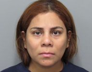 Madre ecuatoriana en EE.UU. enfrenta cinco cargos tras dejar morir a su bebé por irse de vacaciones