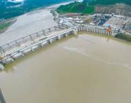Apagones en Ecuador: los caudales de los ríos que alimentan a las hidroeléctricas mejoraron gracias a las lluvias