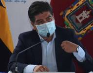 El alcalde de Quito durante una reunión.