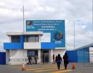 Tres reos escapan de la cárcel de Cotopaxi; cinco mujeres intentan ingresar droga