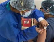 Se registra menor flujo de gente en los centros de vacunación de Quito