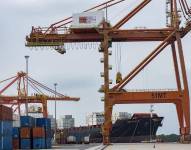 Imagen del Puerto de Guayaquil, ciudad por donde sale el 85 % de las exportaciones no petroleras de Ecuador.