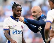 Raheem Sterling y Enzo Maresca en un partido del conjunto blue