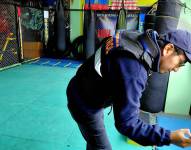 Imágenes de la AMC, que clausuró un gimnasio en Quito donde se realizaban peleas clandestinas