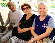 Foto referencial a personas pensionistas del IESS.