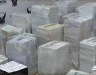 Además de los documentos, los agentes encontraron sellos de 31 gobiernos autónomos descentralizados.