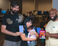 La mamá gamer que ganó un torneo de Mortal Kombat con su hijo recién nacido en brazos