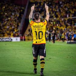 Damián Díaz festejando un gol.