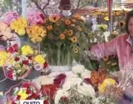 Amparo Cóndor dice que comercializa flores, desde hace 30 años, en el sitio donde ocurrieron los incidentes.