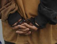 Imagen de una persona detenida en Durán. Foto referencial.