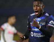 Jaime Ayoví, delantero ecuatoriano de IDV.