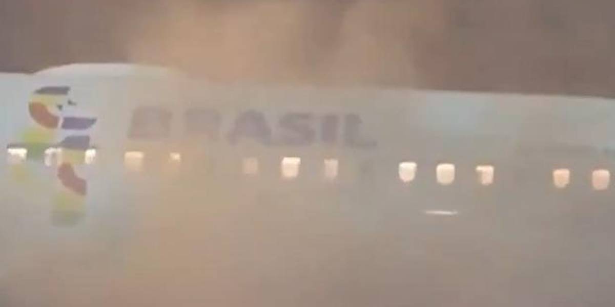 VIDEO | Incendio en equipo de carga provoca evacuación de un avión de Latam en São Paulo