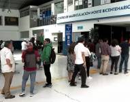 Imagen de archivo del Centro de Matriculación Vehicular Bicentenario en el norte de Quito.