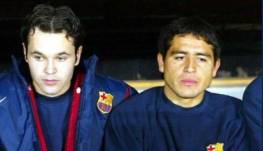Andrés Iniesta y Juan Román Riquelme cuando jugaron el FC Barcelona