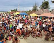 Las aglomeraciones se registraron en distintos balnearios de la Costa, en redes sociales circularon videos en lo que se muestra cómo el descontrol se apoderó de algunos turistas.