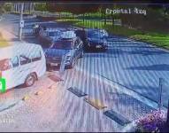 Imagen de un vídeo en el que se observa un intento de secuestro en la tarde del sábado 3 de mayo en La Aurora, Daule.