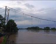 Imagen del puente Gonzalo Icaza Cornejo colapsado a las 18:18 este miércoles 19 de marzo de 2025.