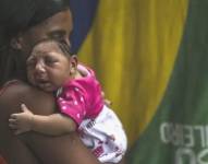 El virus del Zika se ha relacionado con bebés que nacieron con microcefalia luego de que sus madres se contagiaron con la enfermedad.