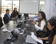 Apagones en Ecuador: el no posesionado ministro de Economía mantuvo reunión con carteras de Energía y Ambiente