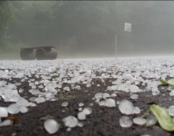 Por qué hay más tormentas de granizo y con piedras más grandes como la que causó la muerte de una bebé en España