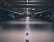 Imagen referencial de un estacionamiento.