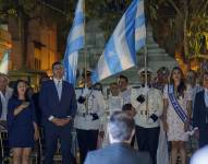 Imagen del alcalde de Guayaquil Aquiles Álvarez, y la vicealcaldesa Blanca López, en el Saludo a la Aurora Gloriosa.