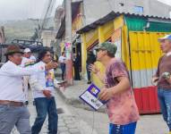 Guillermo Churuchumbi recorrió barrios al cierre de la campaña electoral.