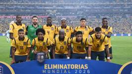 Jugadores de la selección de Ecuador previo a un partido por Eliminatorias Sudamericanas