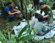 Los militares compartieron algunas fotos de los niños tras su rescate.