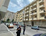 La edificación desde donde cayó una niña en Italia