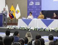 Inauguración del voto en casa.