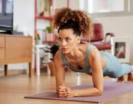 En los ejercicios isométricos, las posturas se mantienen durante un mínimo de 30 segundos.