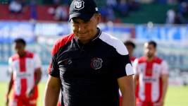 Geovanny Cumbicus lamentó la actuación del árbitro en el Técnico Universitario vs. Emelec.