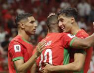 Jugadores de la selección marroquí celebrando su pase.