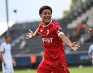 Anthony Valencia celebra un gol con el Royal Antwerp